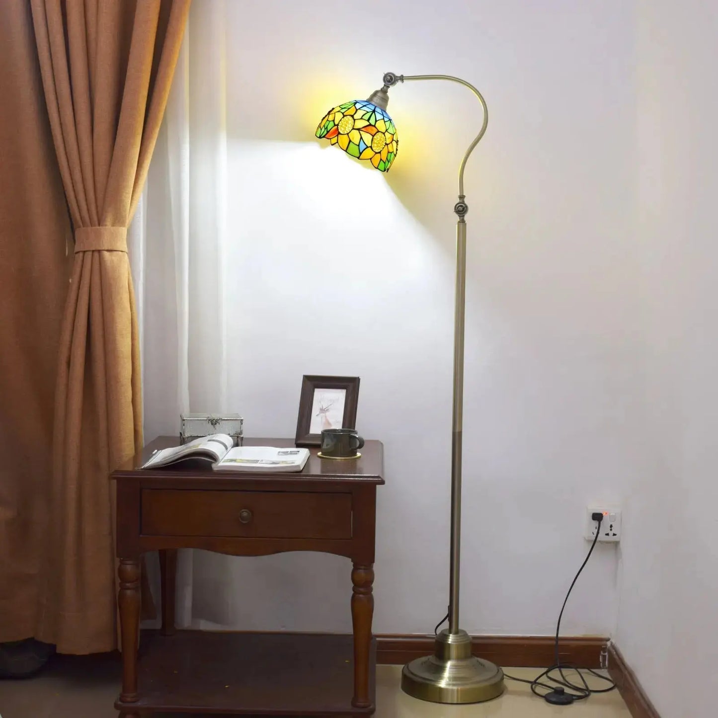 20cm Vintage Stained Glass Pastoral Yellow Sunflower Lampshade Tiffany Floor Light Classical Tiffany Lamp