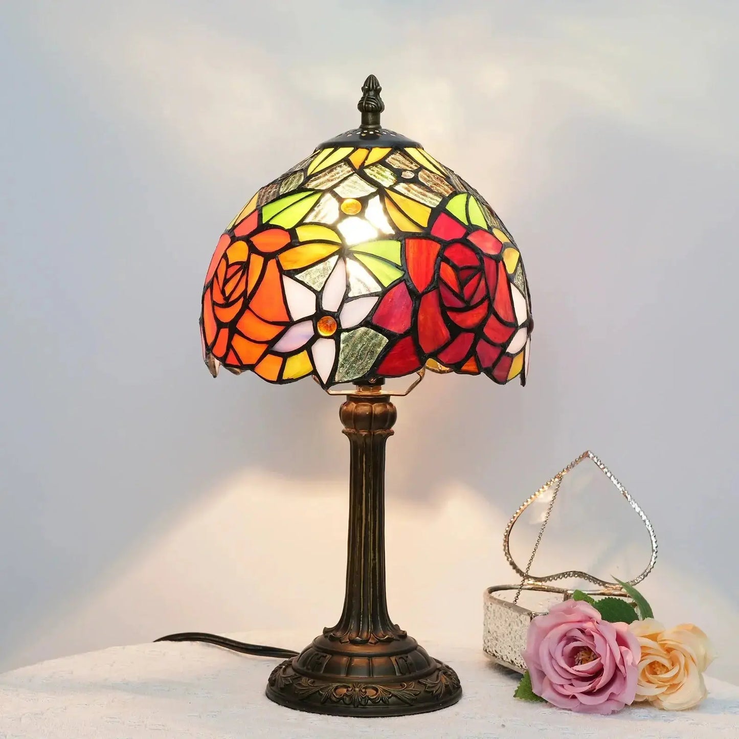 8inch Stained Glass Desk Light Garden Rose Small Tiffany Table Lamps Classical Tiffany Lamp