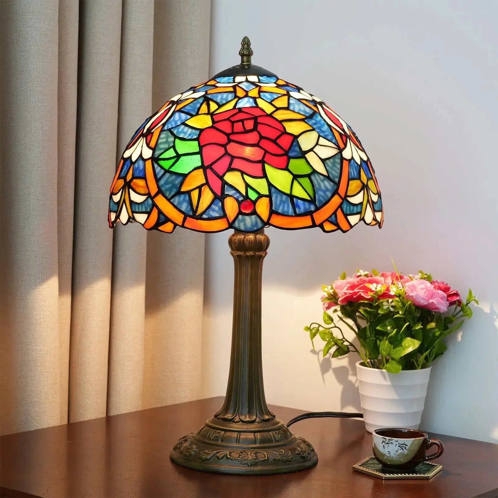 12inch Stained Glass Red Roses Lampshade Bedside Light Vintage Tiffany Style Desk Lamp Classical Tiffany Lamp