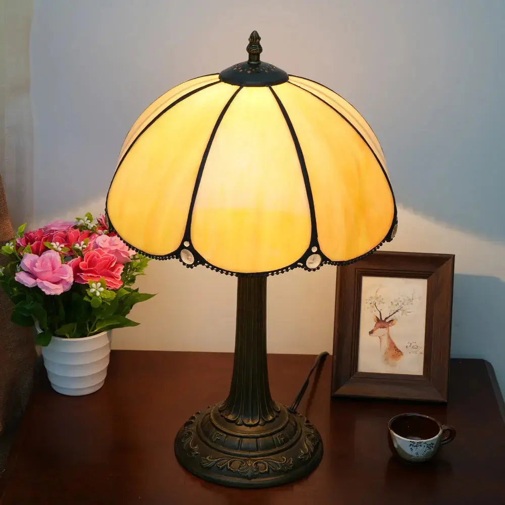 12inch Tiffany Bedside Lamps Stained Glass Yellow Vintage Table Light Classical Tiffany Lamp
