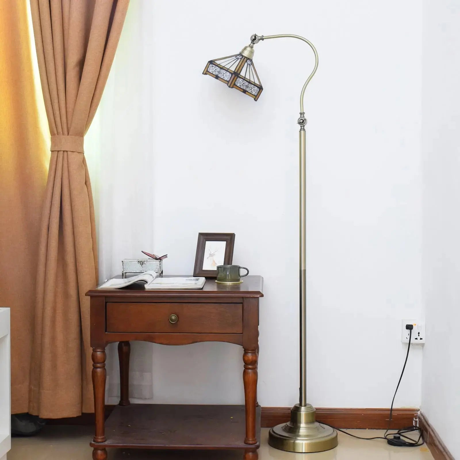 20cm Vintage Stained Glass Floor Lamp Warm Color Lampshade Tiffany Standing Light Classical Tiffany Lamp