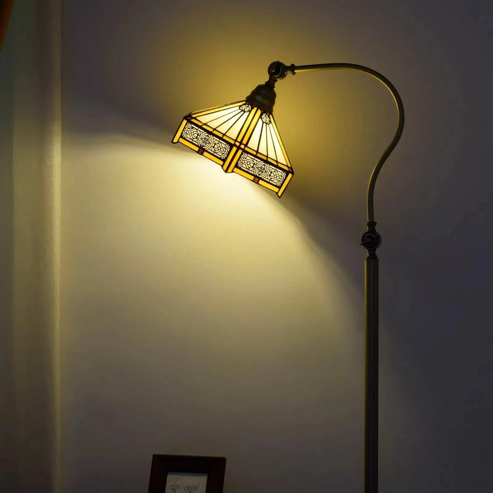 20cm Vintage Stained Glass Floor Lamp Warm Color Lampshade Tiffany Standing Light Classical Tiffany Lamp
