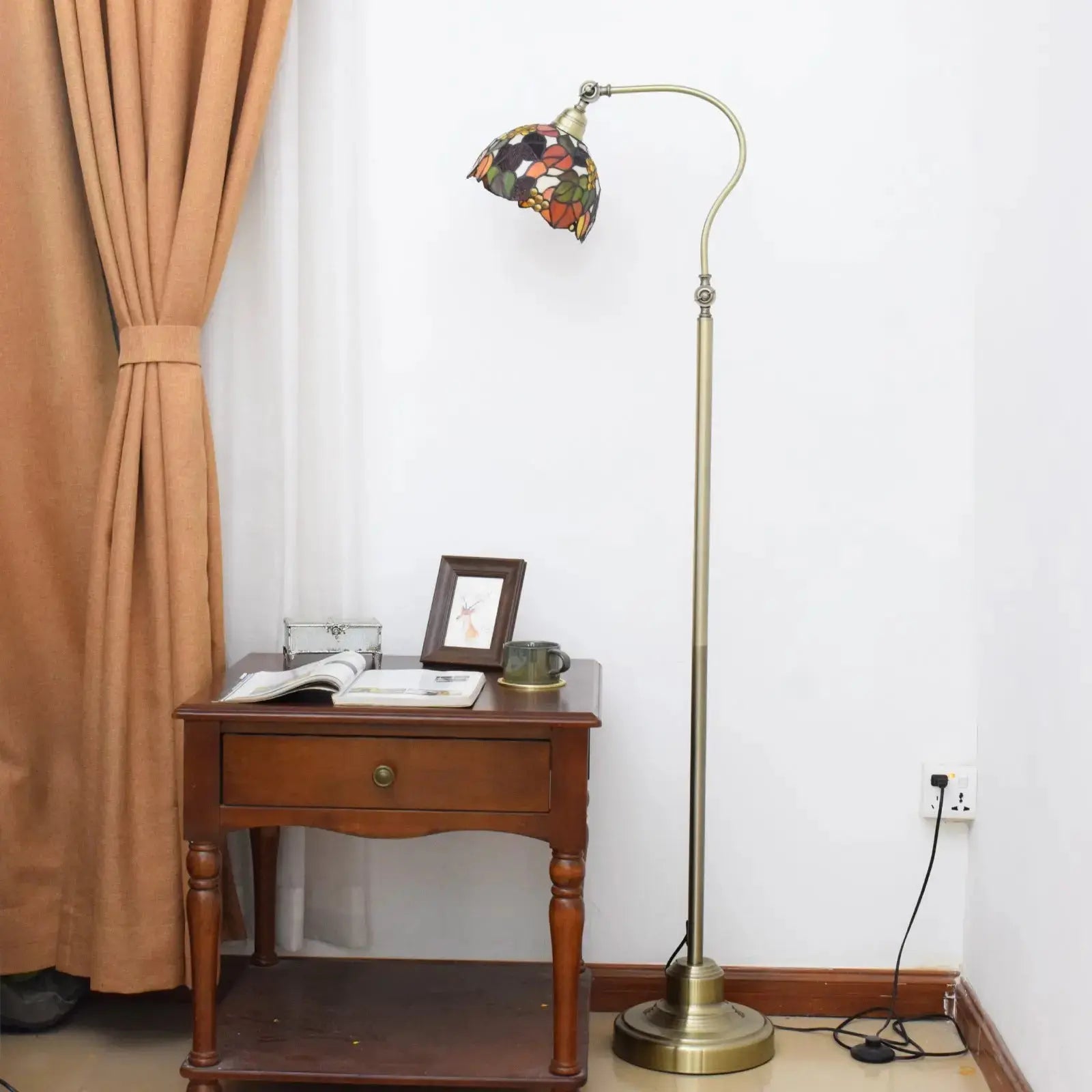 20cm Stained Glass Pastoral Grape Leaf Lampshade Vintage Tiffany Style Floor Lamps Classical Tiffany Lamp
