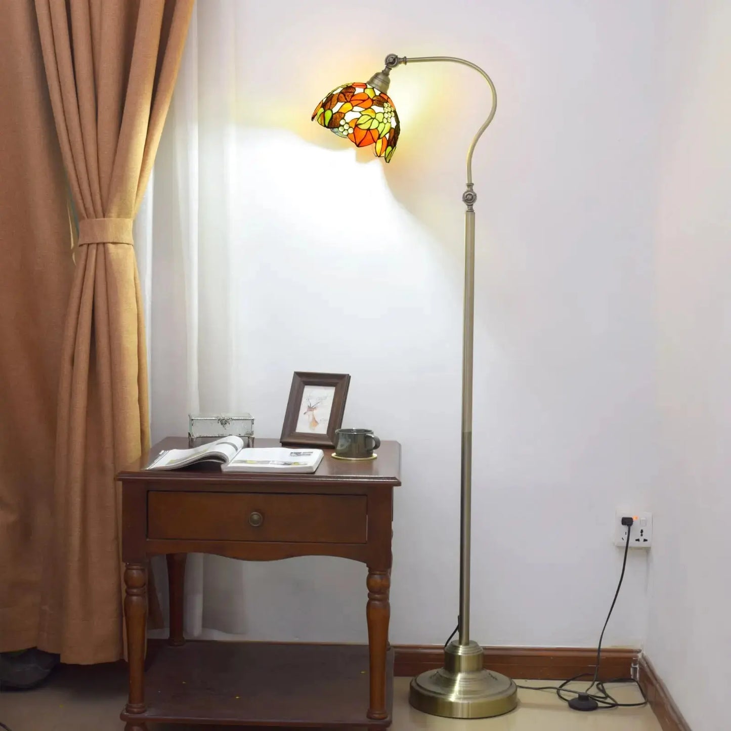 20cm Stained Glass Pastoral Grape Leaf Lampshade Vintage Tiffany Style Floor Lamps Classical Tiffany Lamp