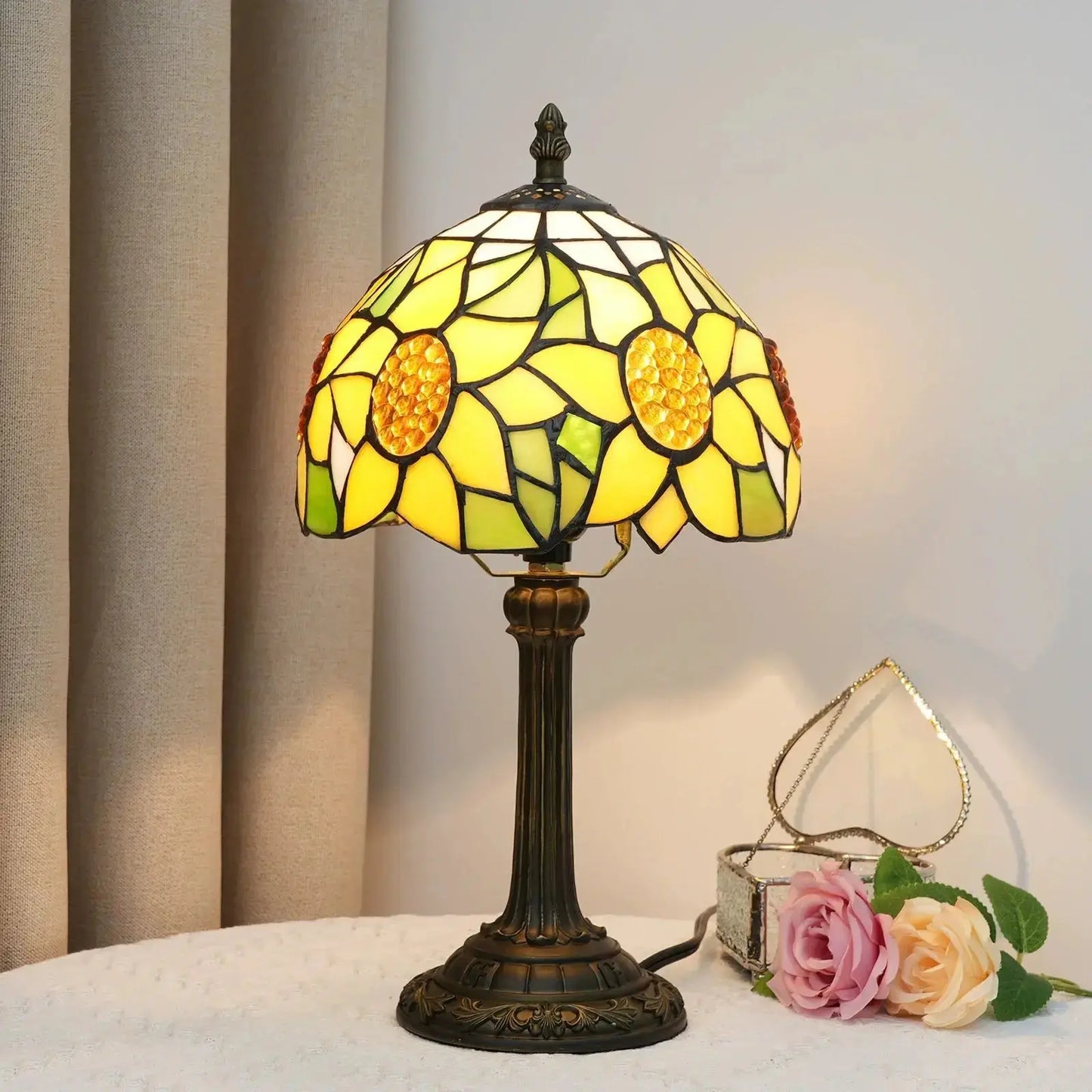 8inch Small Tiffany Table Lamps Tiffany Stained Glass Sunflower Lampshade Bedside Light Classical Tiffany Lamp