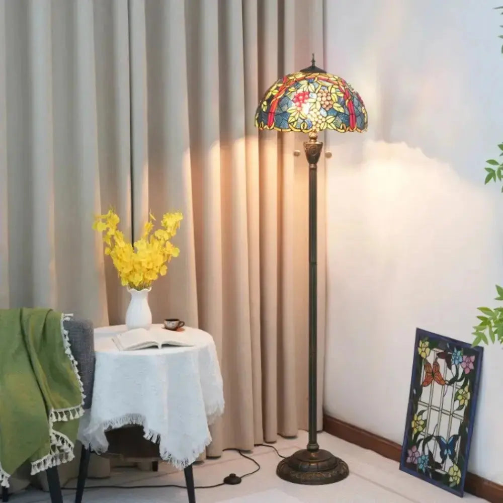 Dia43cm Stained Glass Grape Fruit Art Lampshade Tiffany Standing Floor Lamp Classical Tiffany Lamp